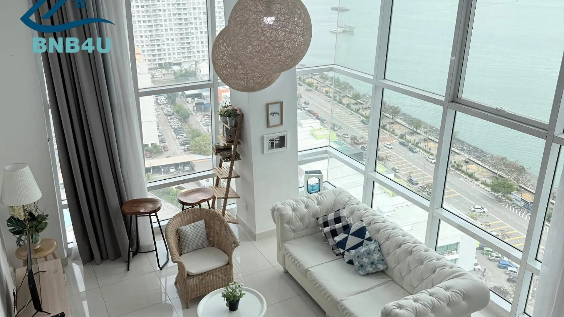 Duplex Seaview Comfort Stay In City By Iz George Town 0*,  Malezya